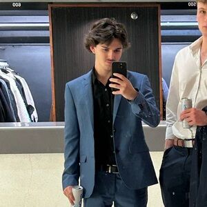 Meet your Posher, Léo